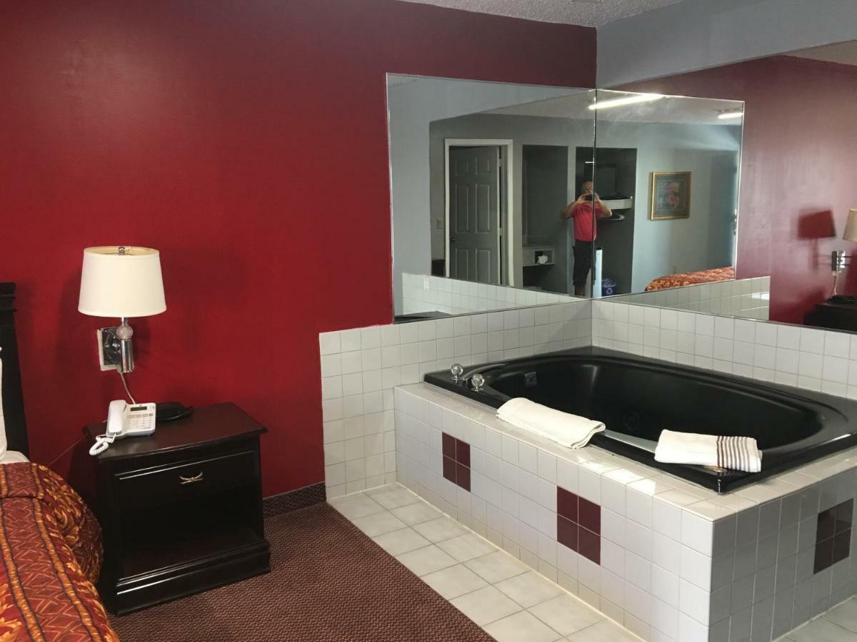 آبسكن Haven Inn & Suites المظهر الخارجي الصورة
